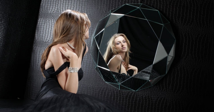 4 tipuri de oglinzi care iti va inveseli dormitorul